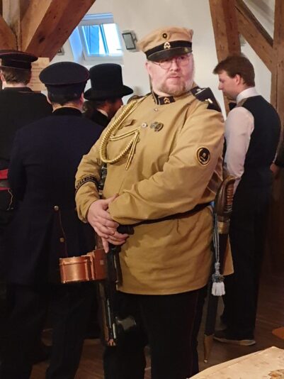 8a6d2841-cb49-4d3b-8e5d-efda96f5c71d