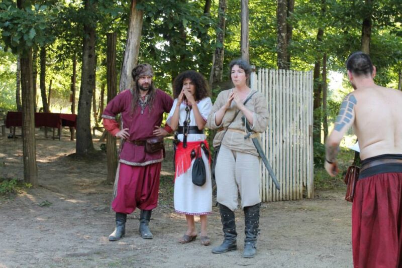 993374_565762500136014_659940590_n